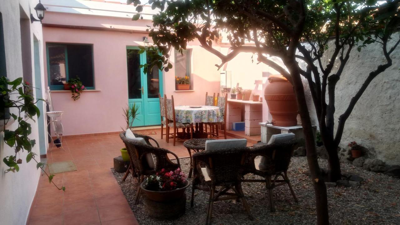 Bed and Breakfast Sardinia Eco Vegan House Zeddiani Екстер'єр фото
