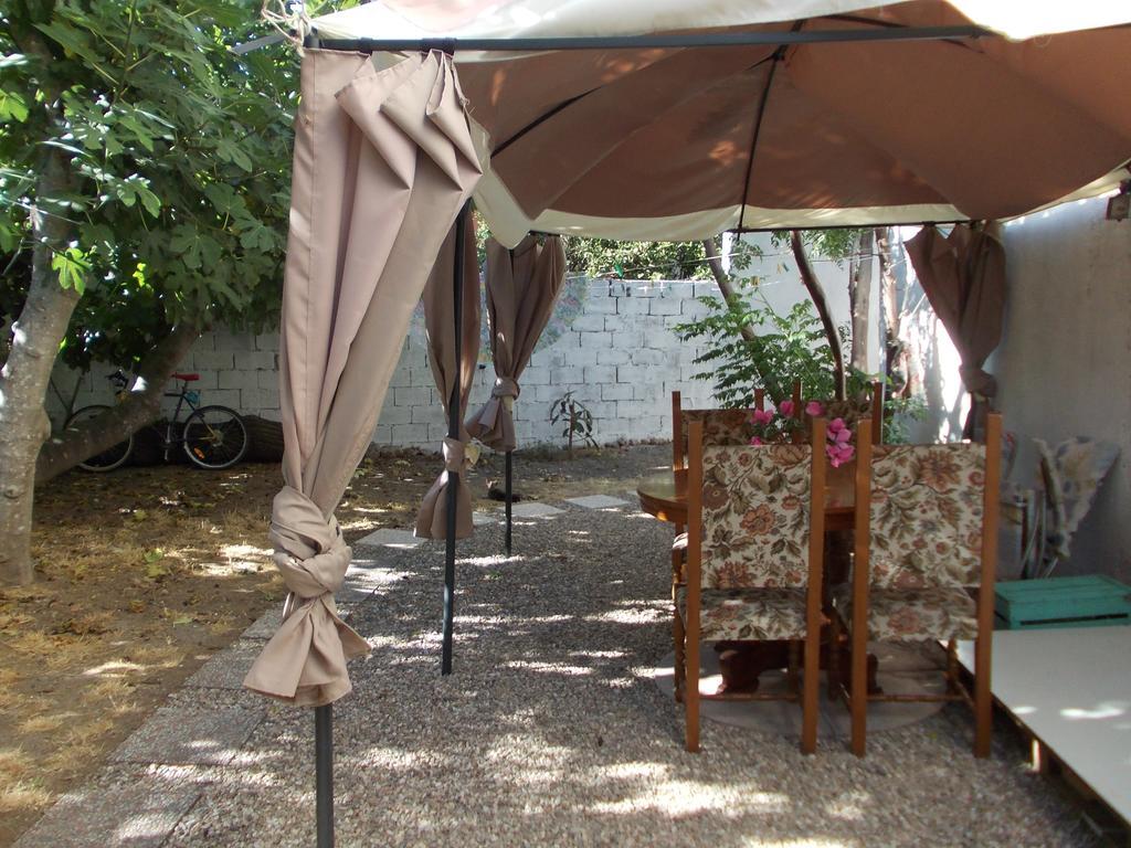 Bed and Breakfast Sardinia Eco Vegan House Zeddiani Екстер'єр фото